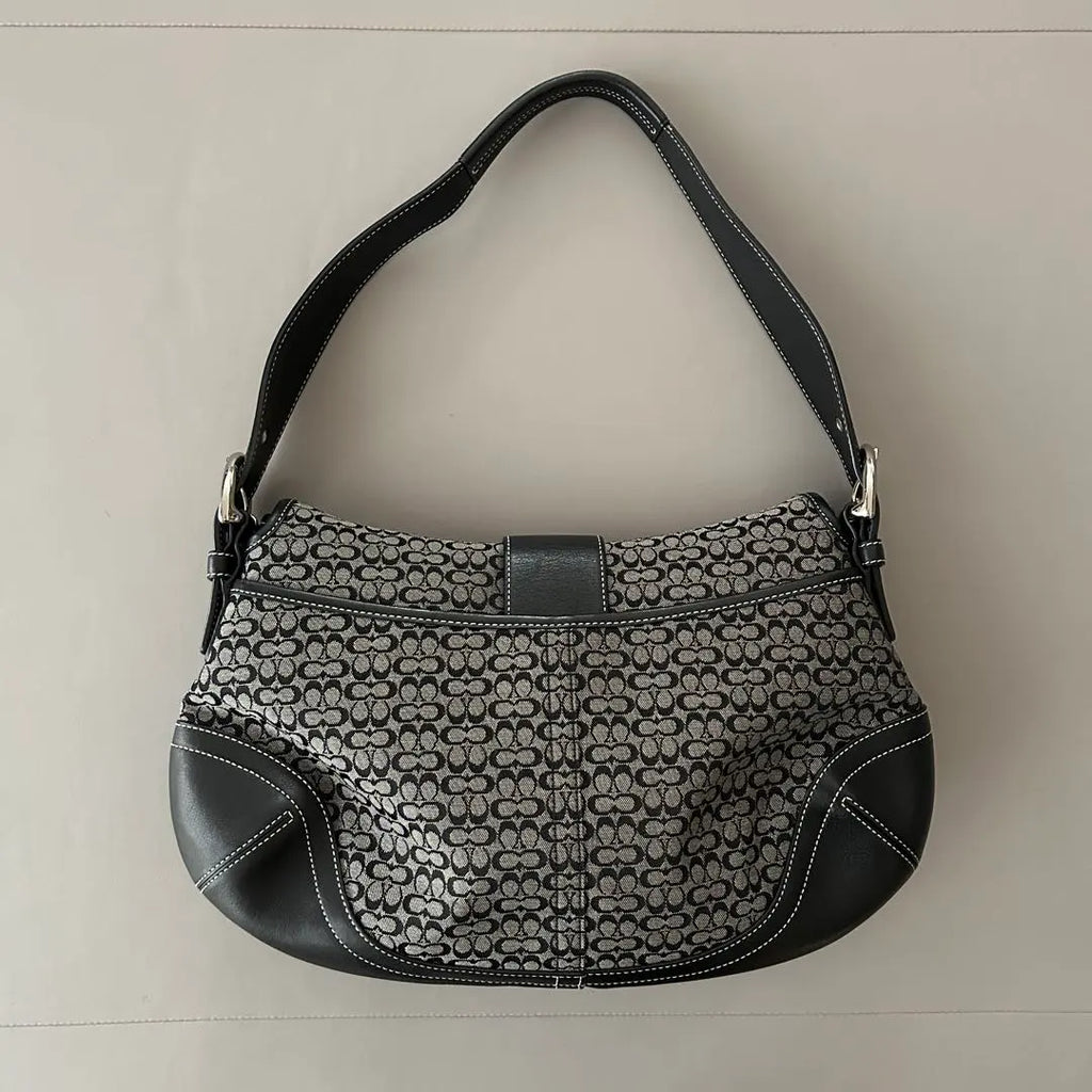 Minibolso Coach Y2K con monograma en negro y gris Soho