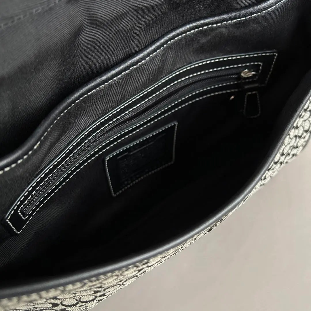 Minibolso Coach Y2K con monograma en negro y gris Soho