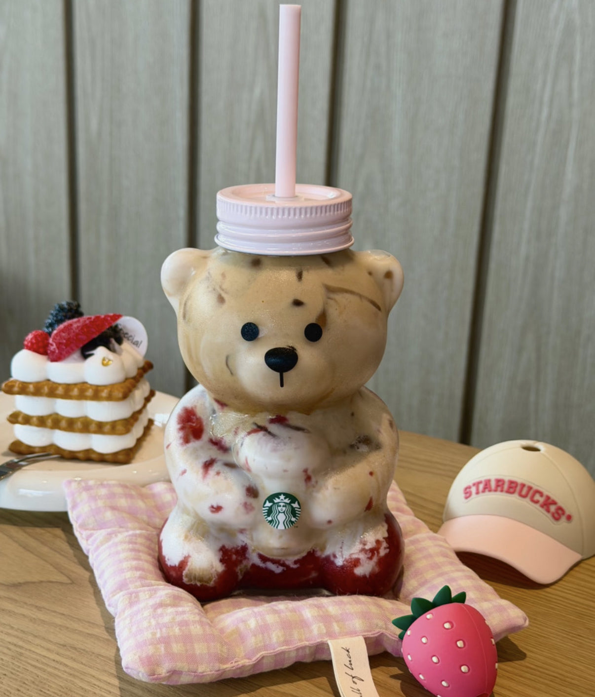 Starbucks Bearista Cup Pink