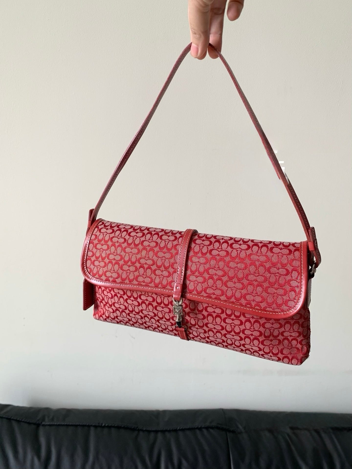 Coach Hamptons Demi Clip Baguette