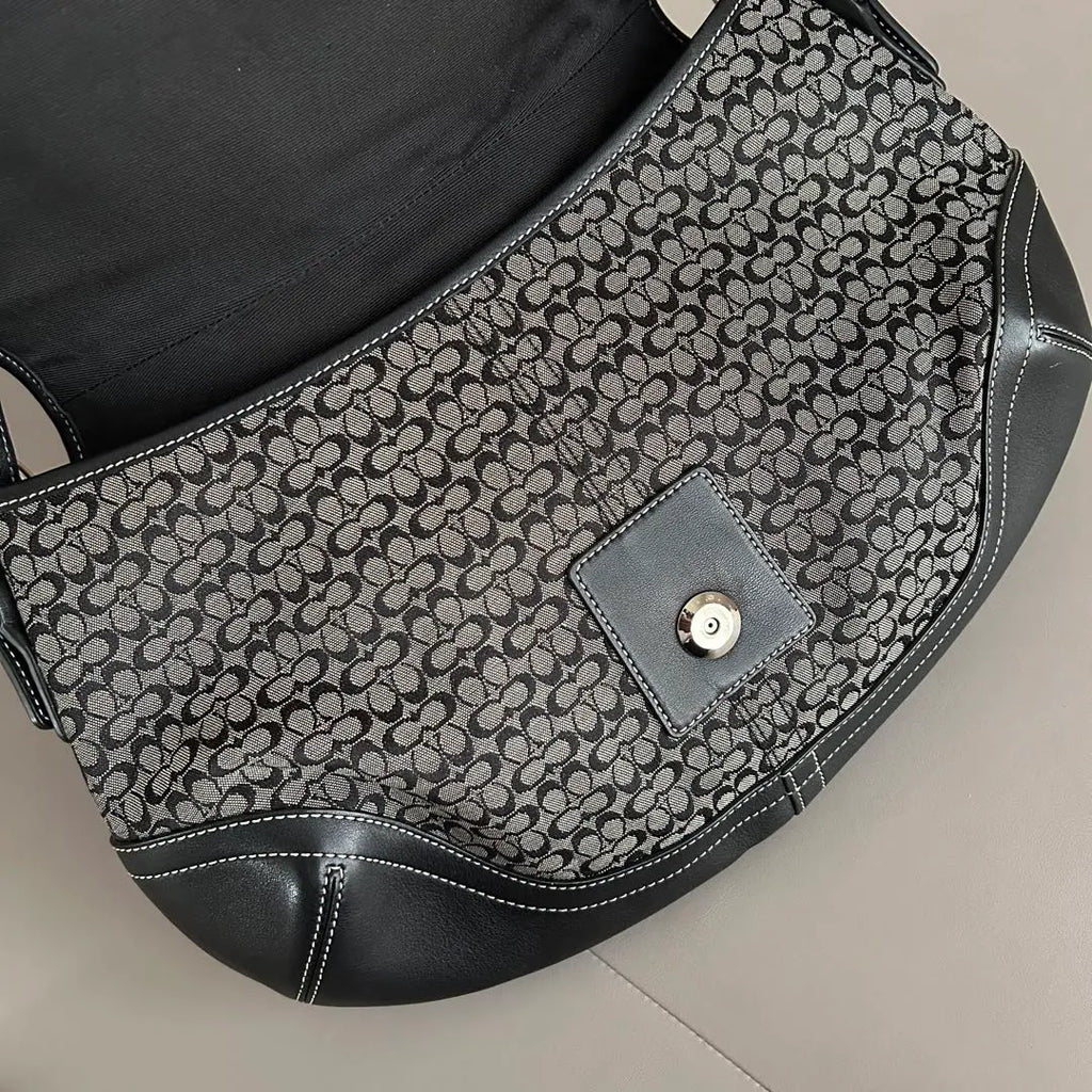 Minibolso Coach Y2K con monograma en negro y gris Soho