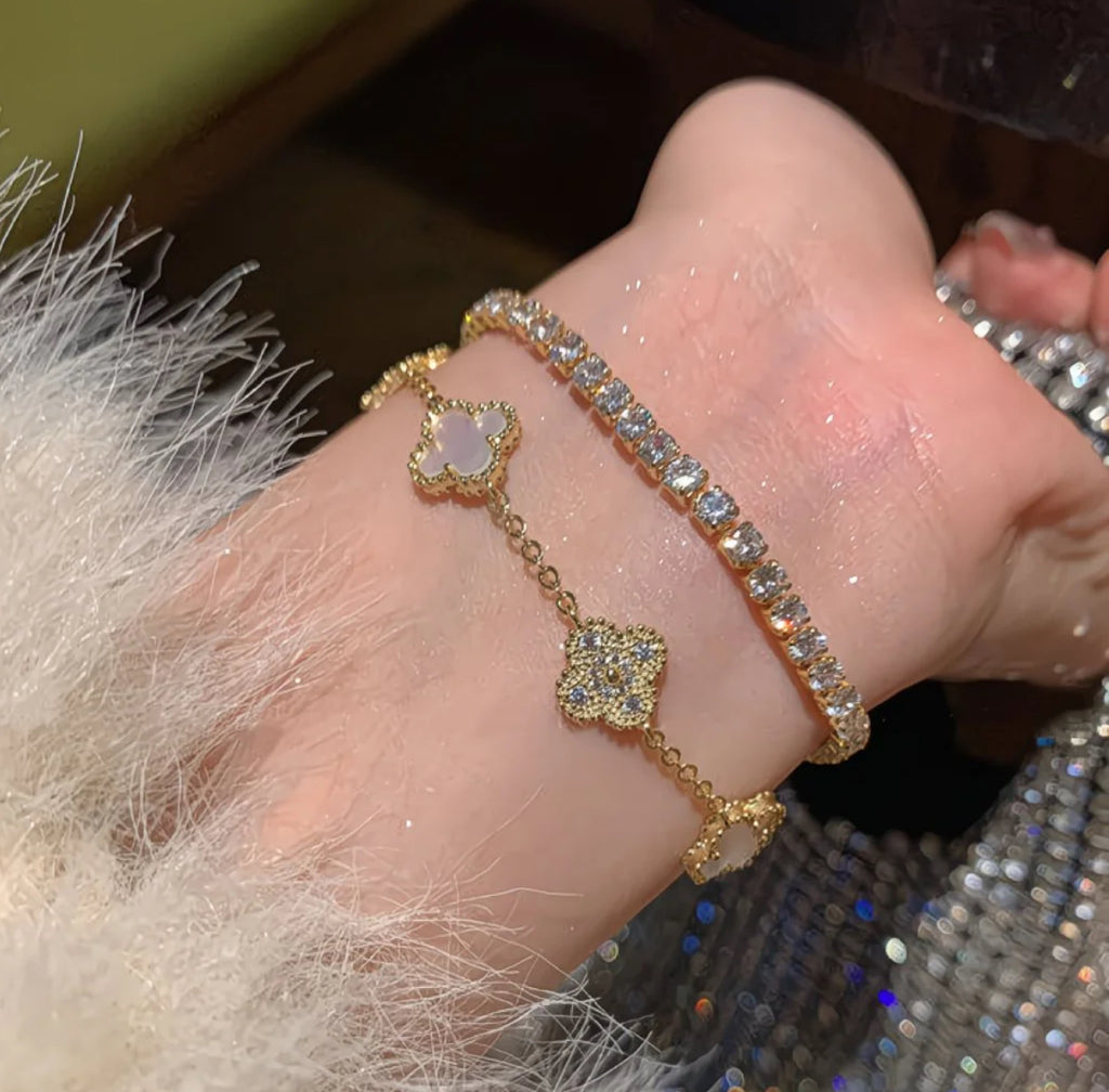 Clover Bracelet & Earrings Set (Gold with Rhinestones)